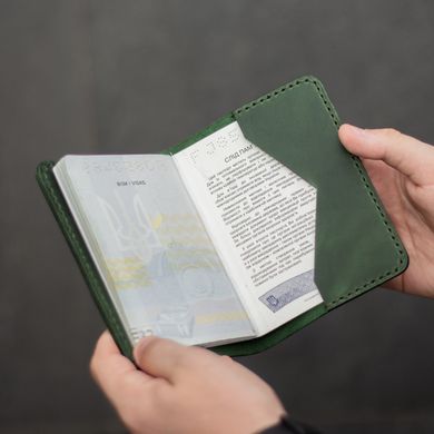 Passport cover green