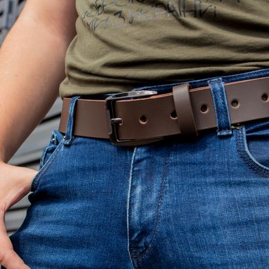 Brown leather belt with black buckle 110