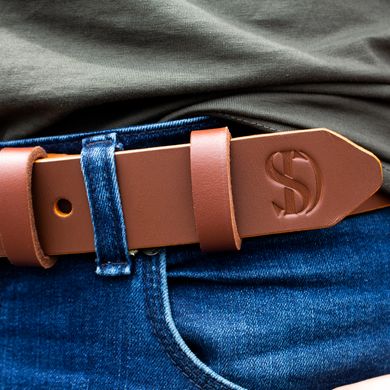 Leather belt, cognac color with silver buckle 110